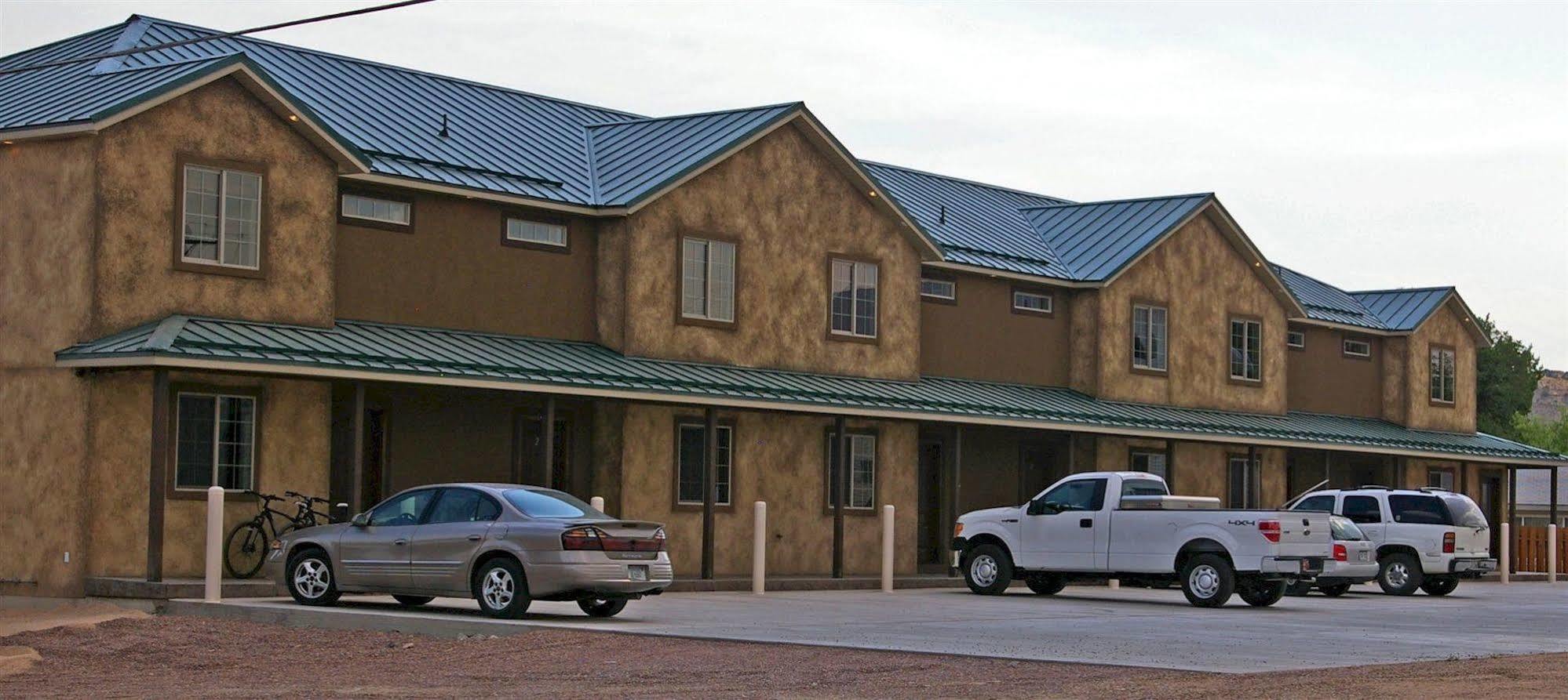 Duchesne Suites Exteriör bild